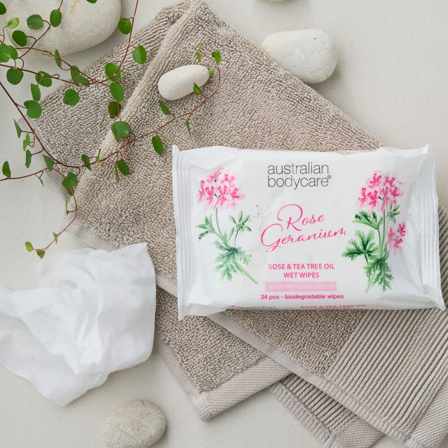 Chusteczki nawilżane z pelargonium i olejkiem z drzewa herbacianego (24 szt.) - Usuwa bakterie, brud i makijaż