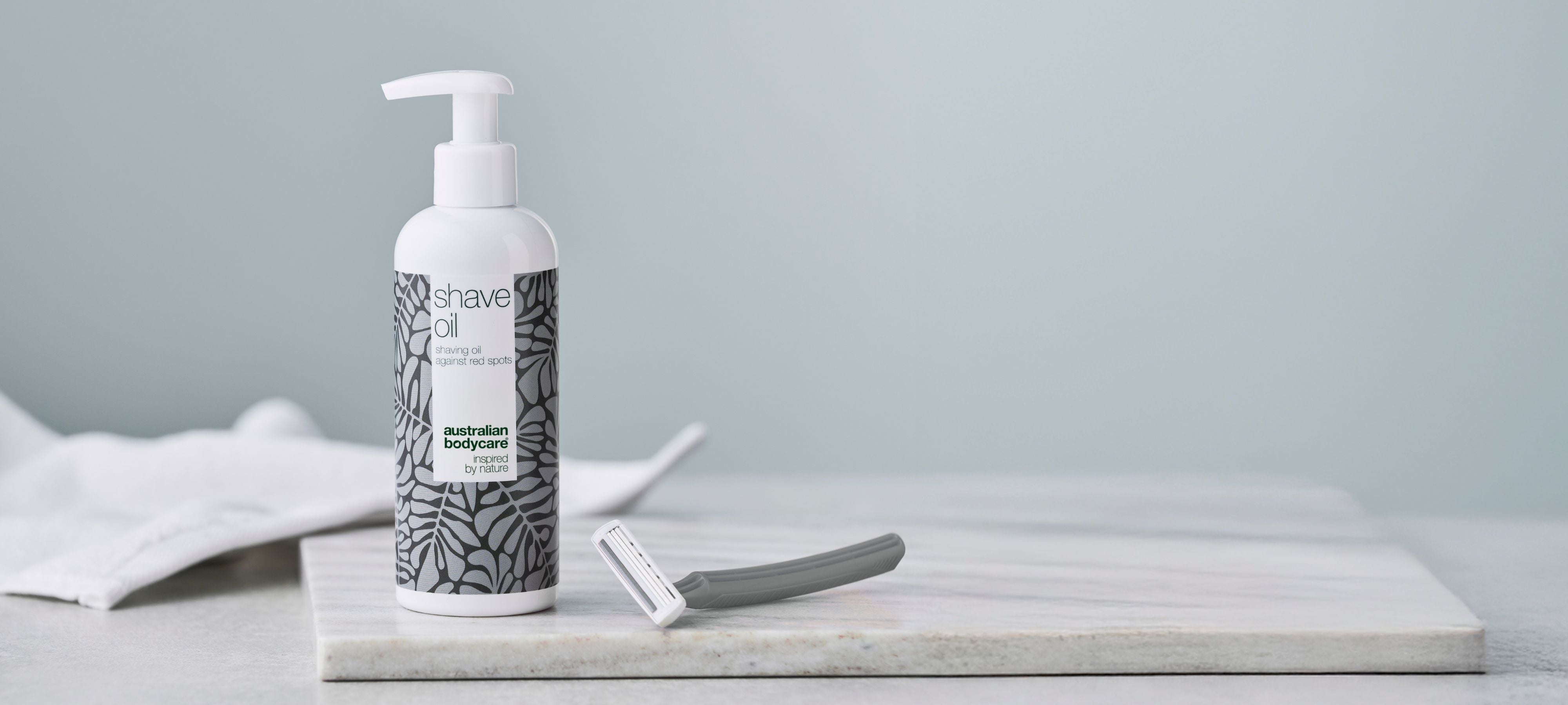 Golenie ciała bez zapalenie mieszków włosowych i wrastające włoski