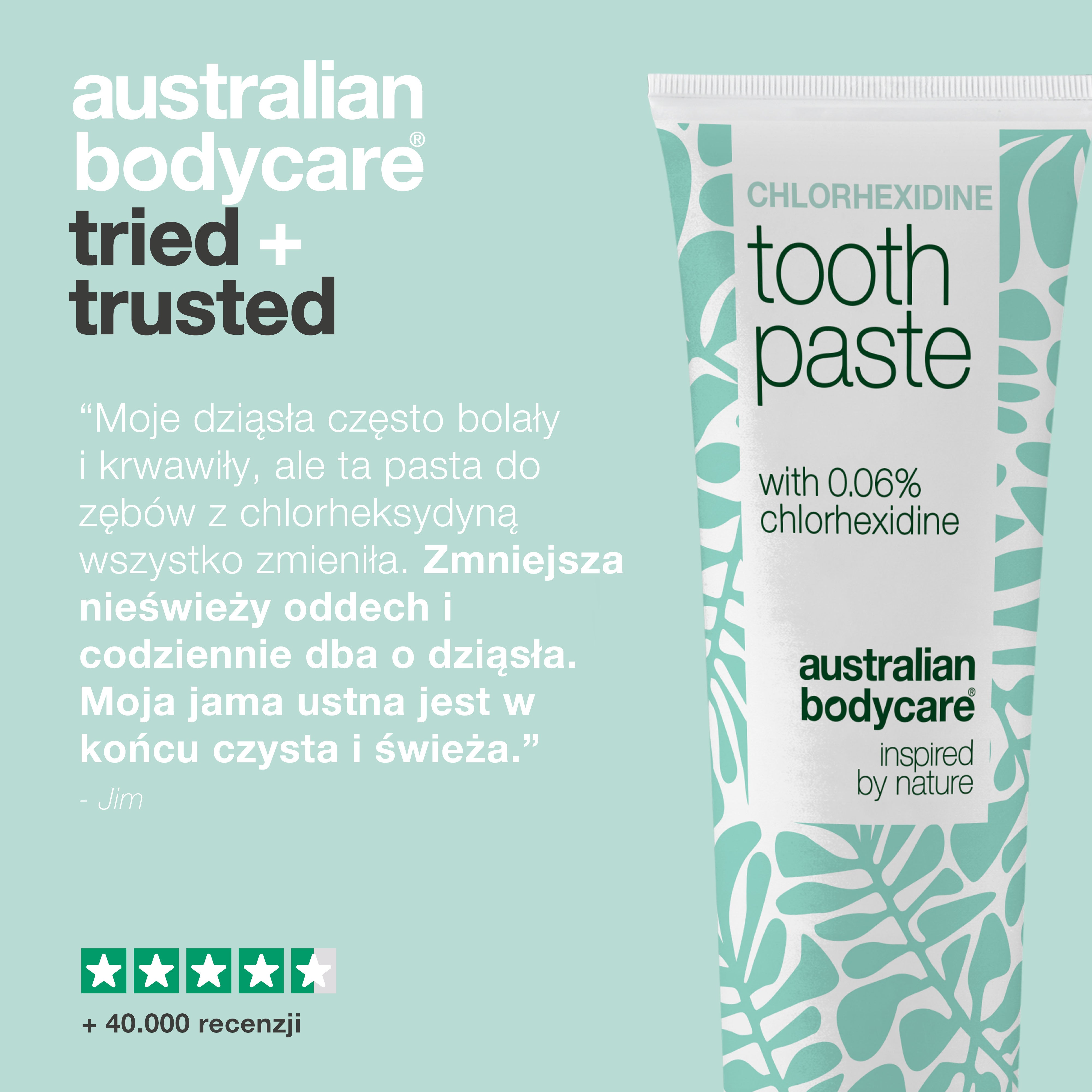 Opinia klienta o paście do zębów z chlorheksydyną Australian Bodycare o wrażliwych i krwawiących dziąsłach, które teraz są czyste, pokazana z oceną czterech i pół gwiazdki oraz ponad 40 000 opinii.