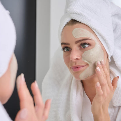 8 produktów do twarzy dla skóry z wypryskami  - Pielęgnacja skóry tłustej z zatkanymi porami