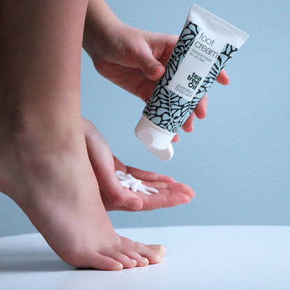 Zestaw na problematyczną skórę stóp i paznokci - 3 produkty na suche stopy, żółte paznokcie i modzele na stopach
